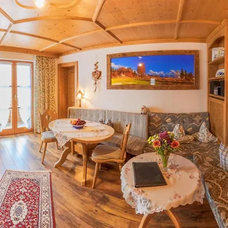 Apartment Feriendomizil St. Ulrich Krun